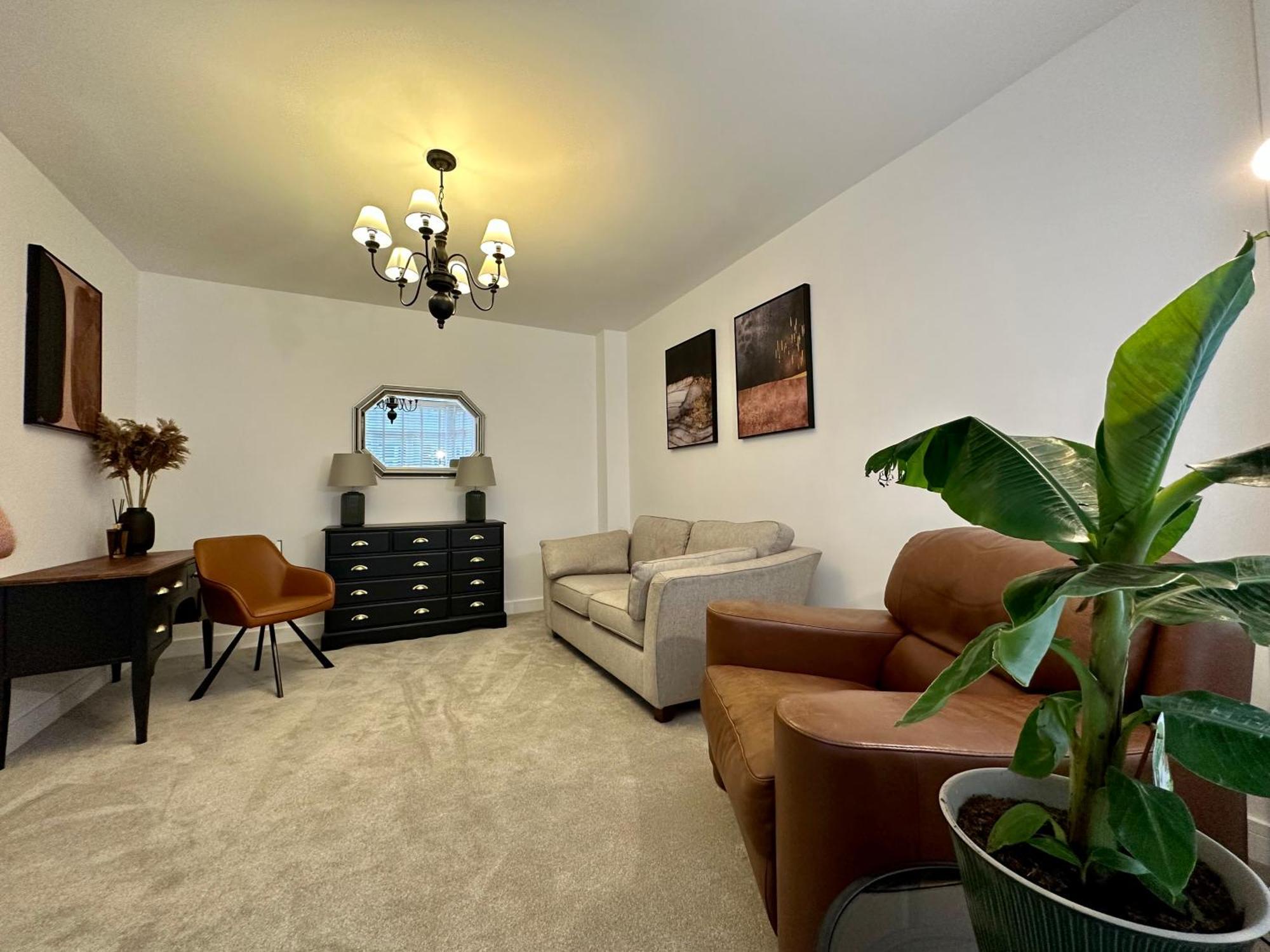Clover Lodge Portsmouth Luxury Home With Off Road Free Parking Exterior photo