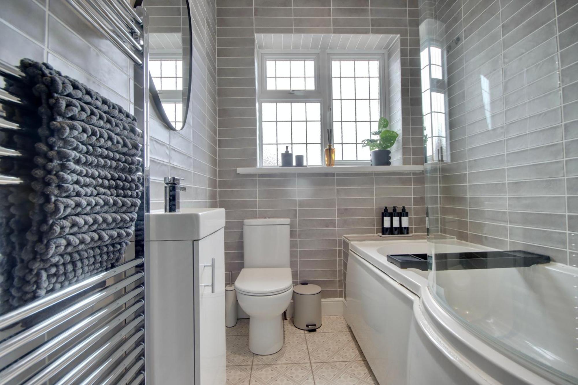Clover Lodge Portsmouth Luxury Home With Off Road Free Parking Exterior photo